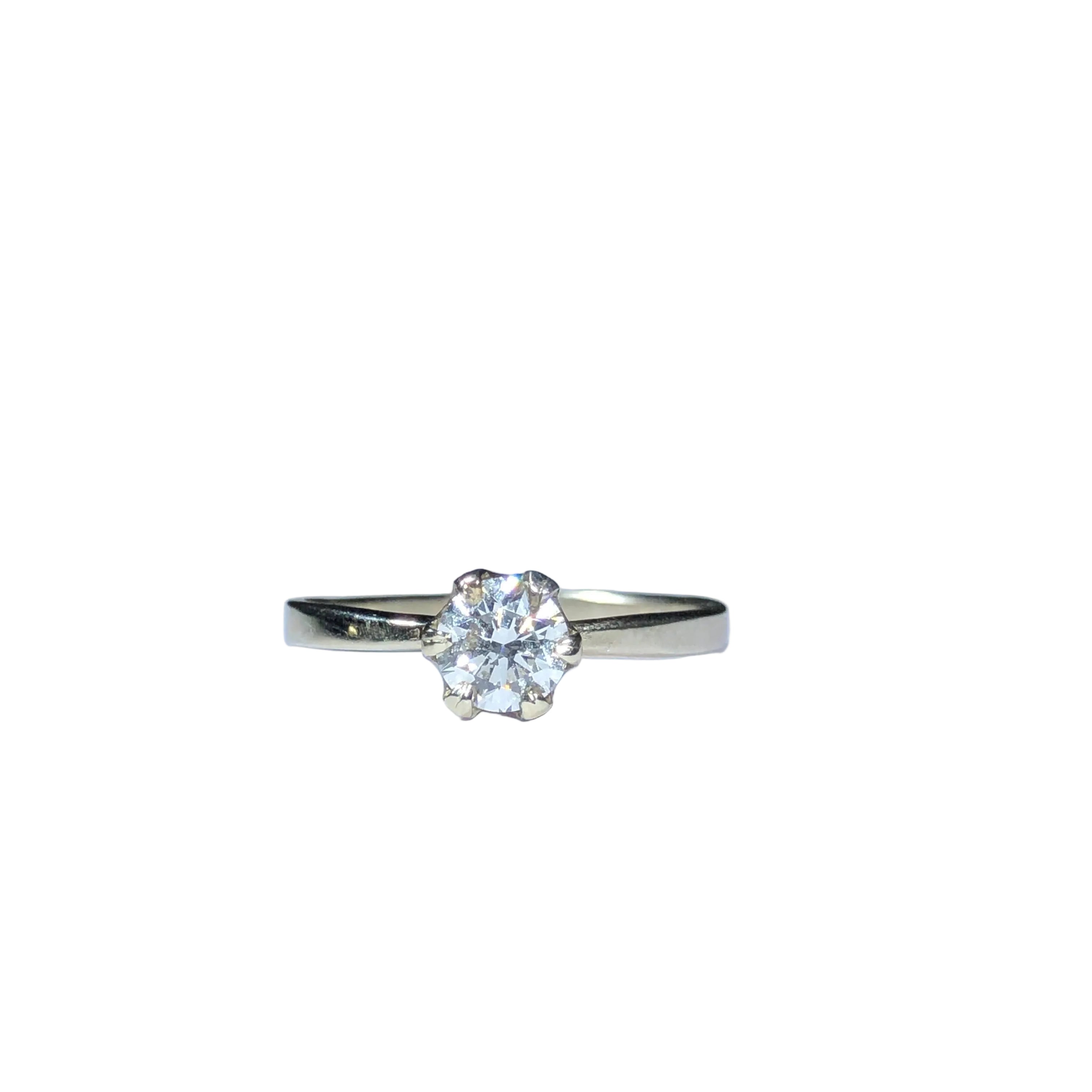 The 6 Prong Moissanite Solitaire