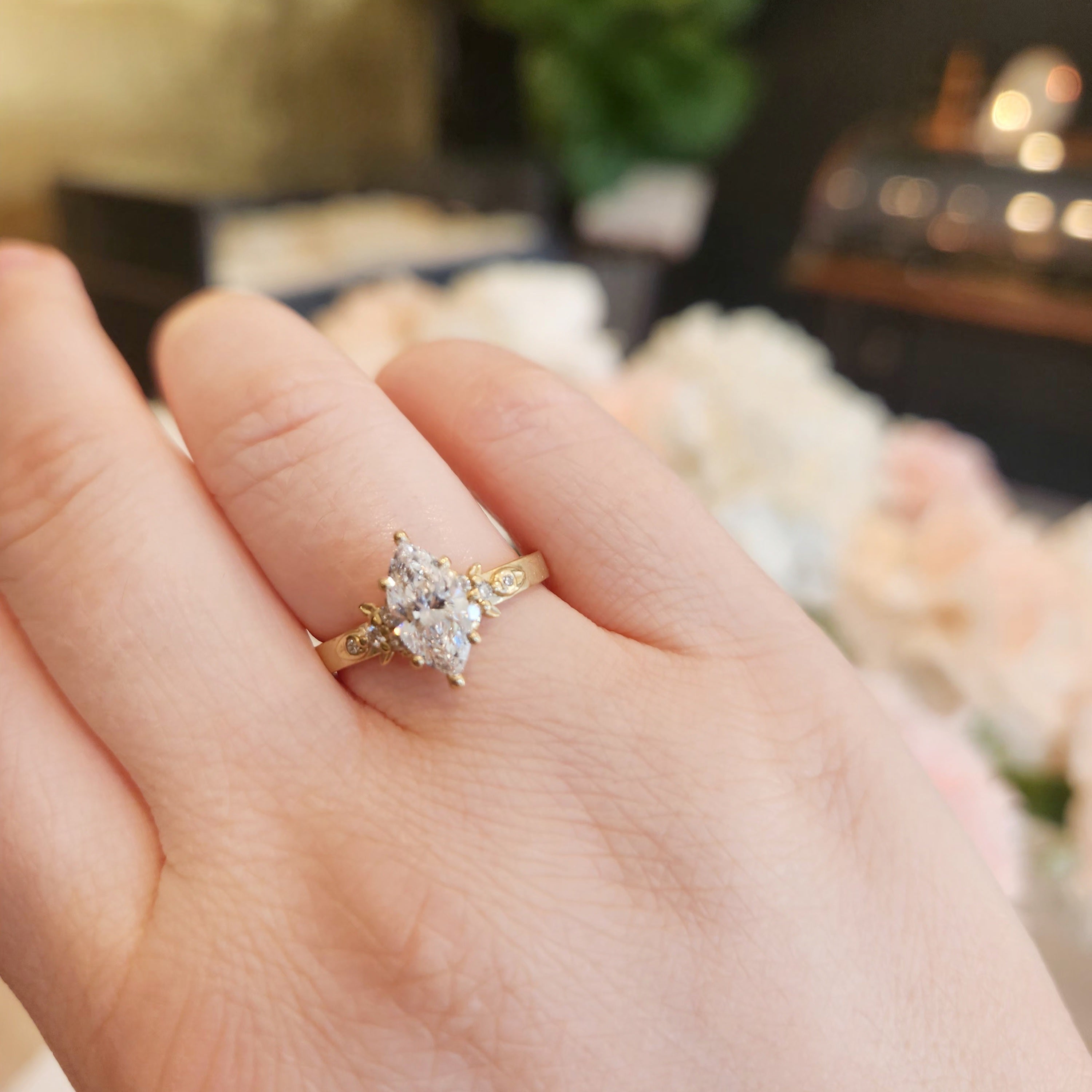 Diamond Marquise Ring w. Diamond Leaf Accents