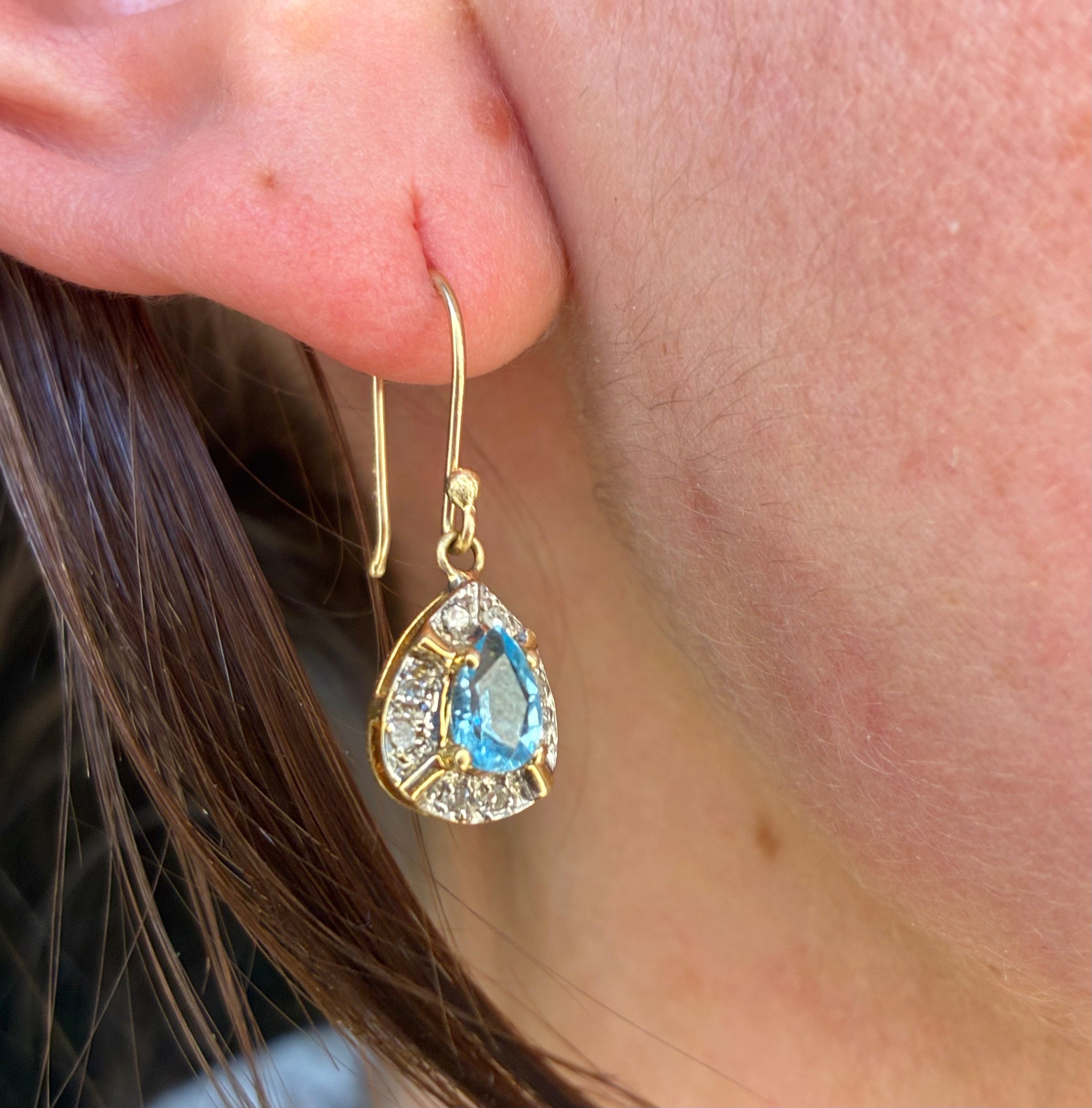 Vintage 14k Aquamarine and Diamond Drop Earrings