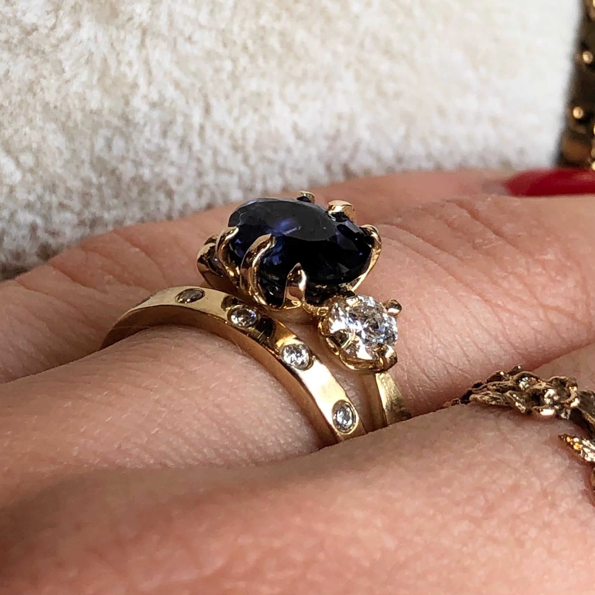 14k Yellow Gold East West Oval Sapphire Trio