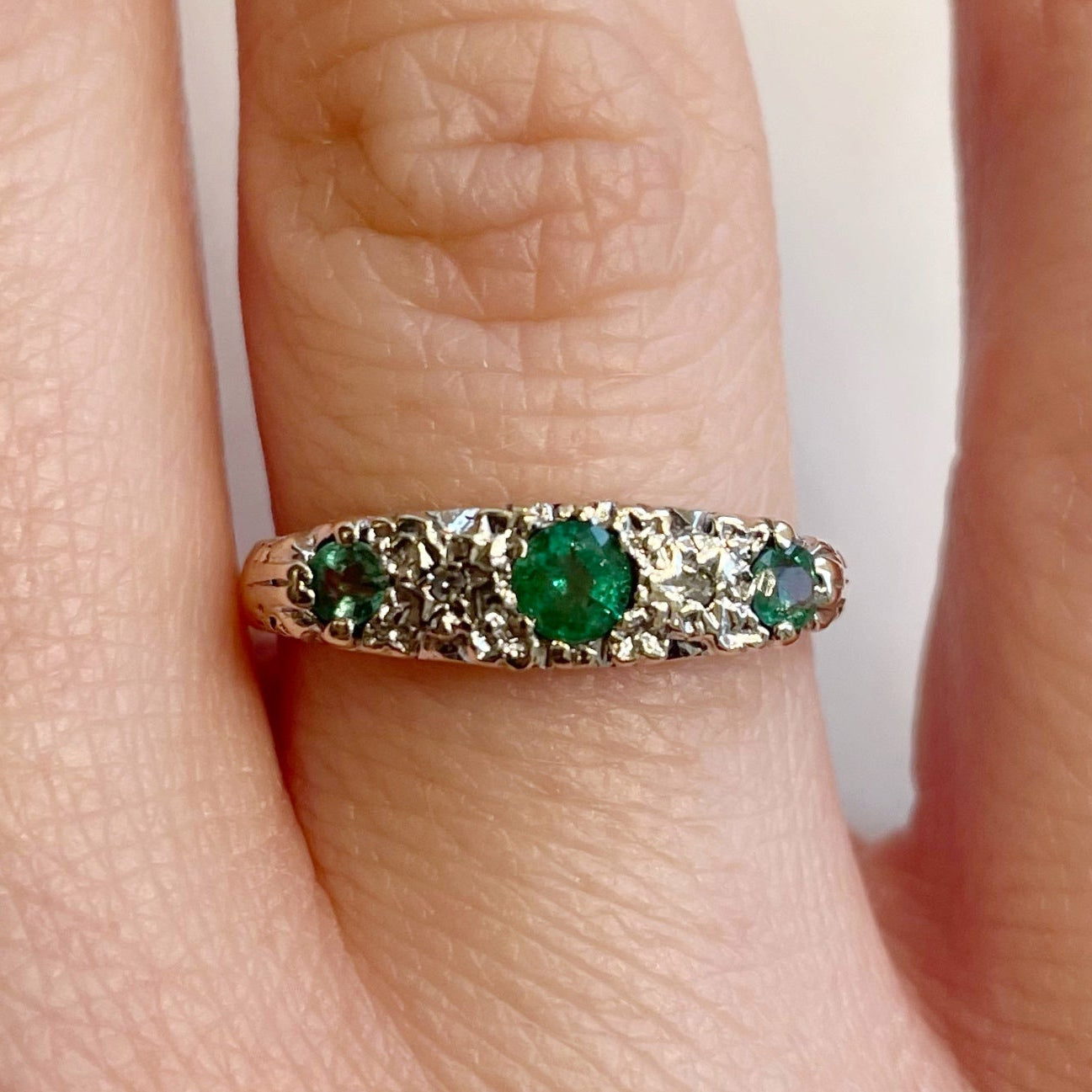 ring, antique ring, jewelry, fine jewelry, gold, 10K gold, yellow gold, emerald, diamond, gem, gemstone
