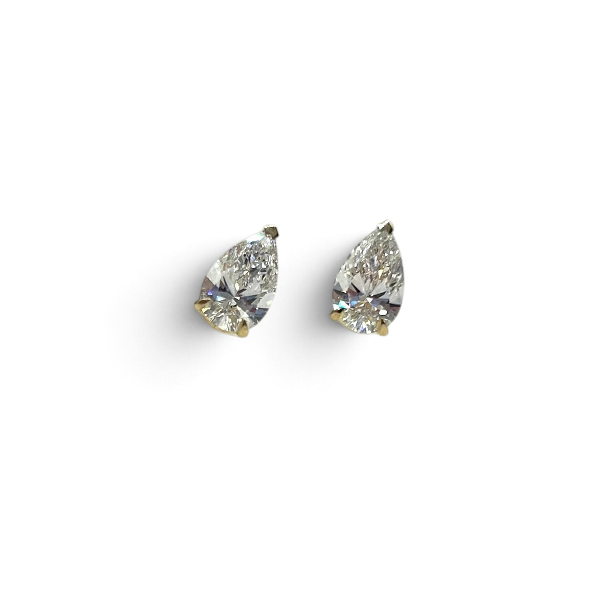 14k Pear Diamond Studs