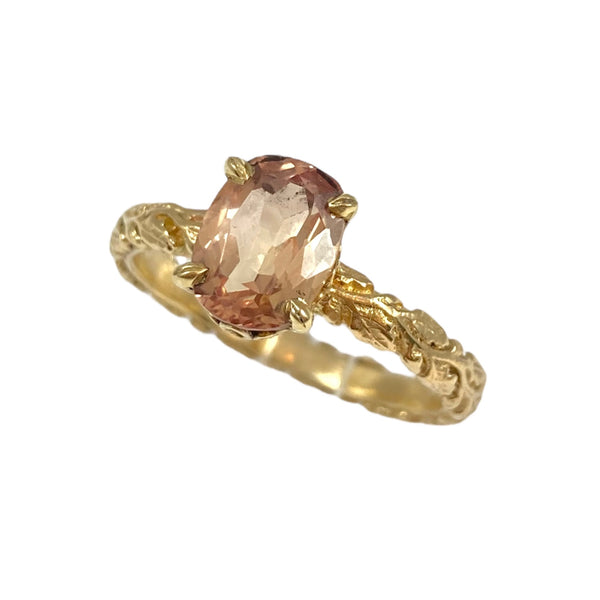 The Victorian Vine Ring w. Imperial Topaz