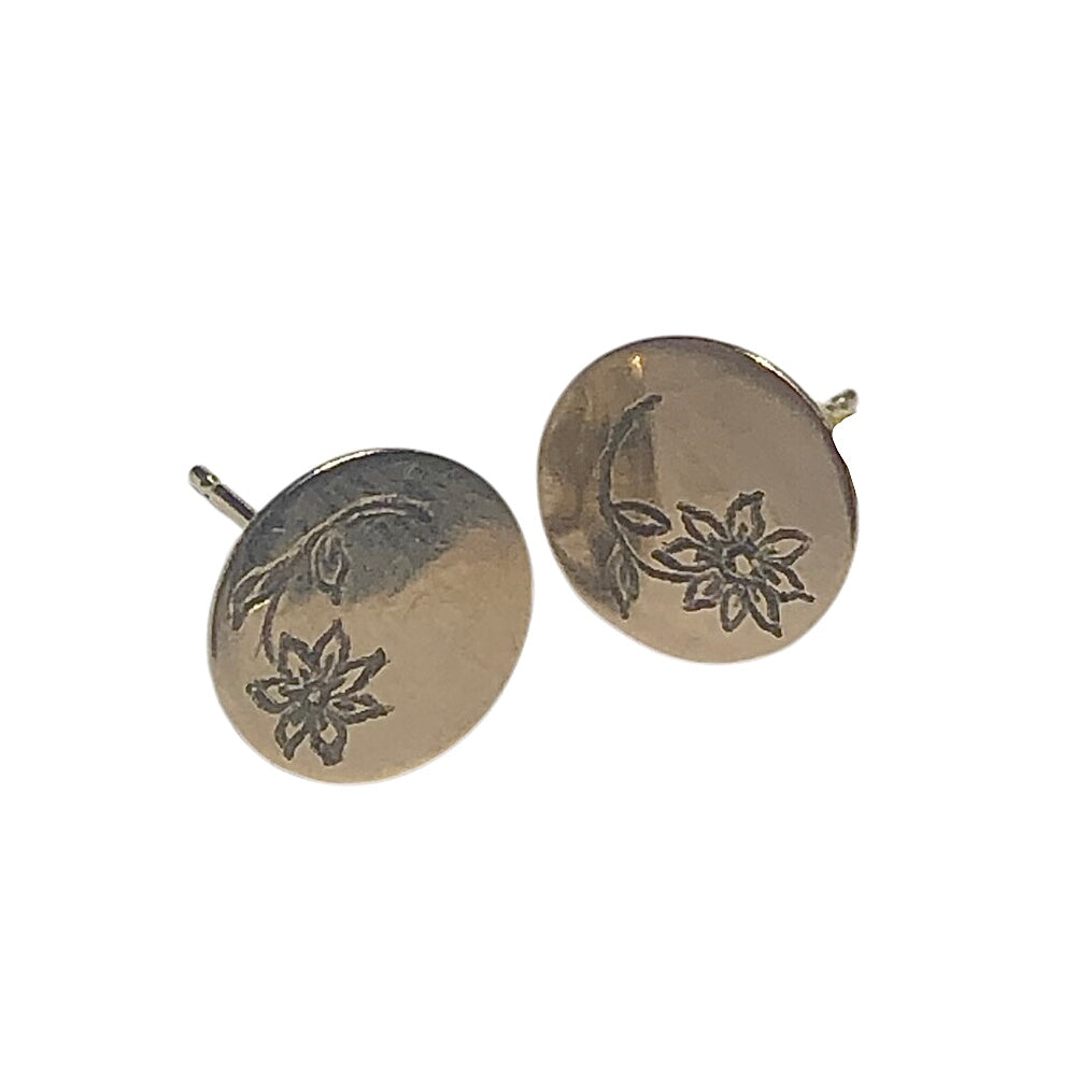 10k Vintage Floral Studs