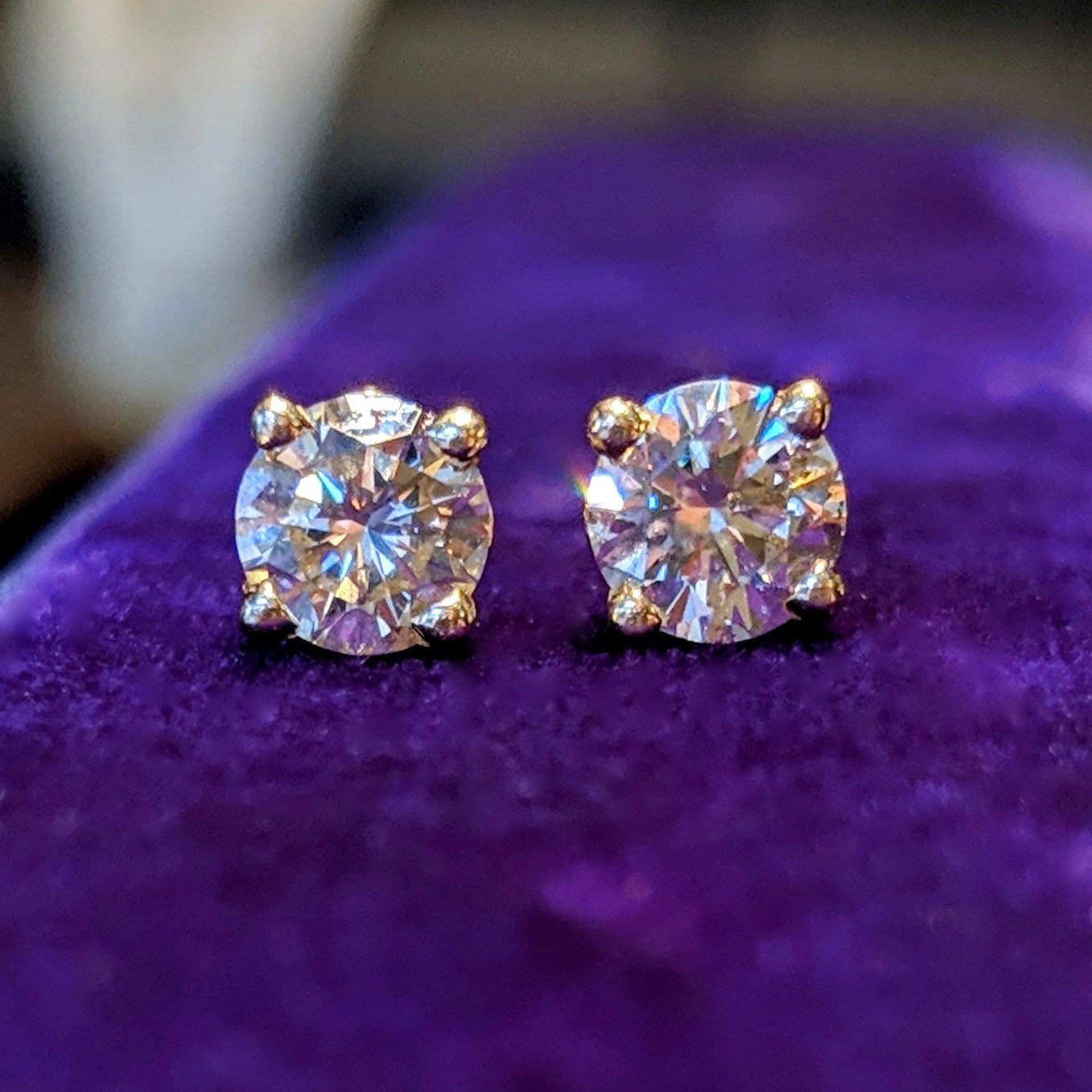 14k Diamond Stud Earrings