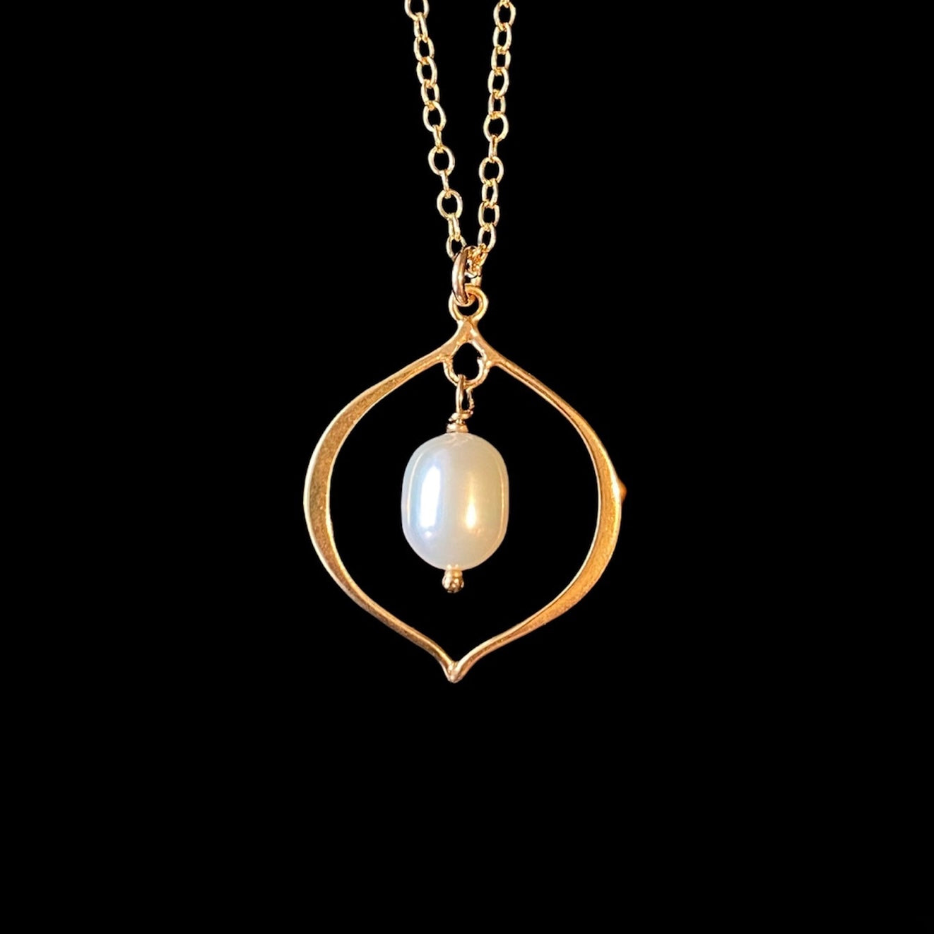 Petal w. Briolette Necklace