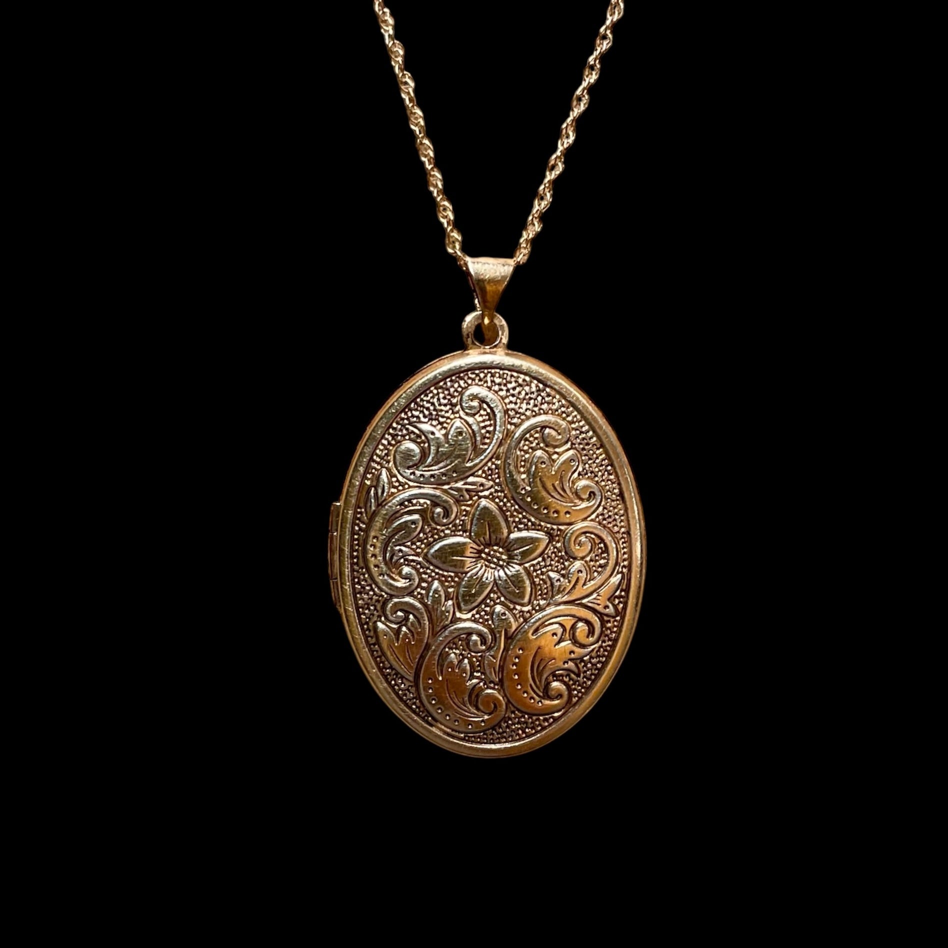 Antique Hand Locket