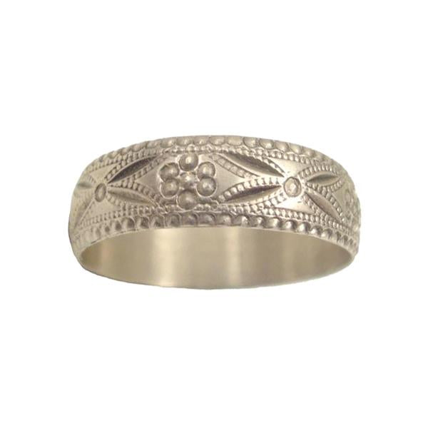 The Patterned Milgrain Ring