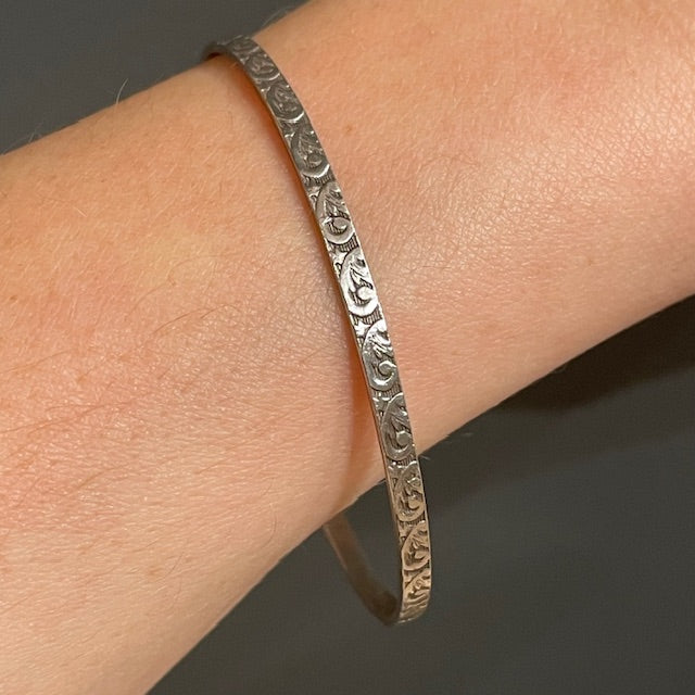 Vintage Sterling Silver Bangle