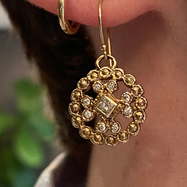 Lace Cast Earrings w. Diamonds