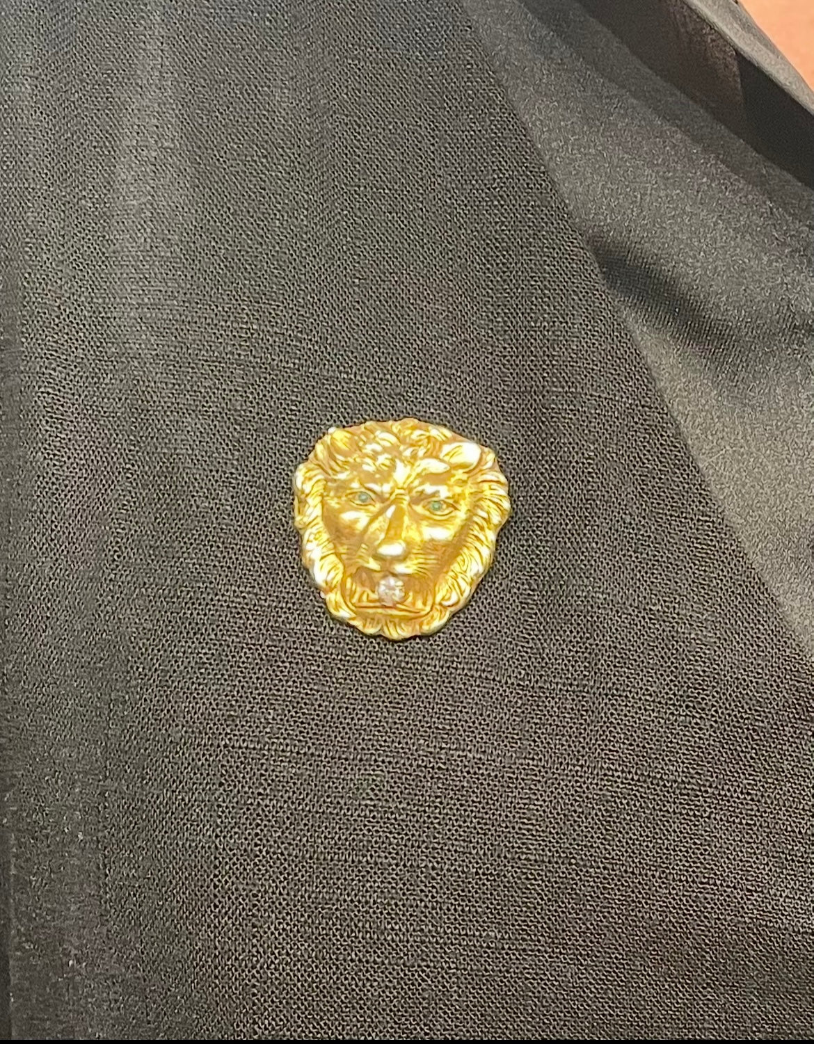 antique pin, gold fill pin, lion pin, antique lion pin, lion pin with diamonds, lion pin with emeralds, emerald pin, diamond pin, vintage pins, antique lapel pin, lapel pin, lapel, antique lapel, diamond lapel pin, emerald lapel pin 