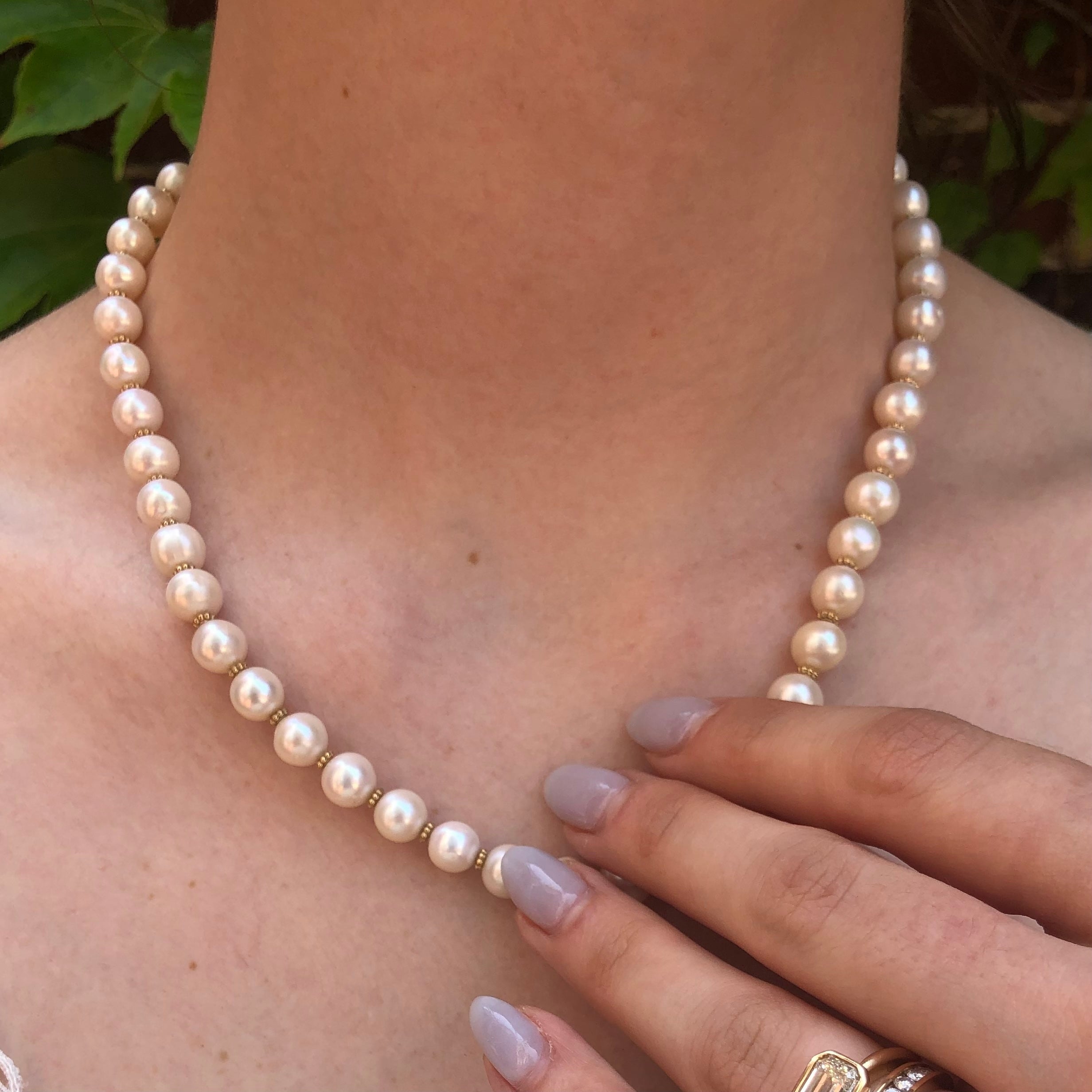 Medium Pearl Necklace