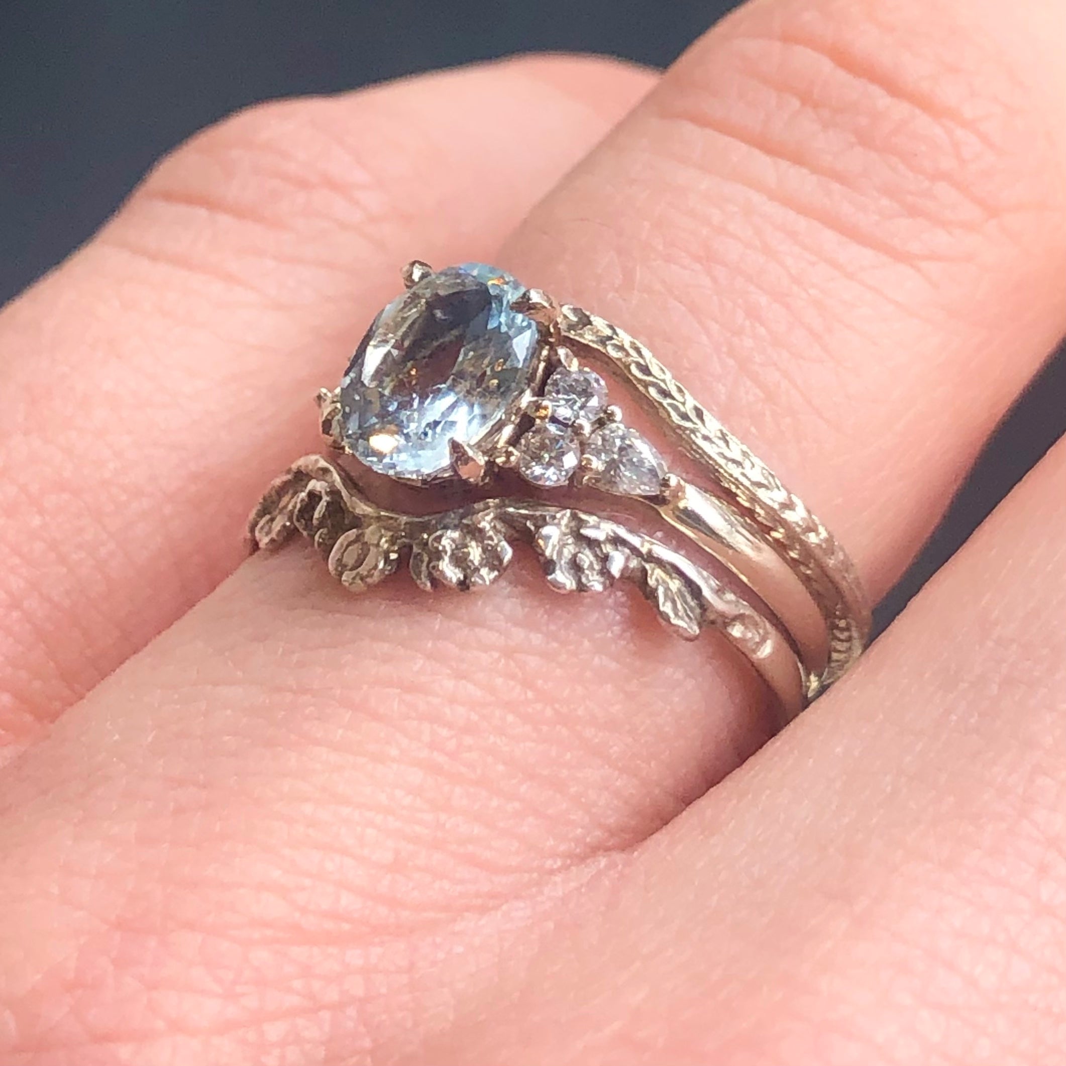 14k White Gold Lab Flora with Oval Aquamarine