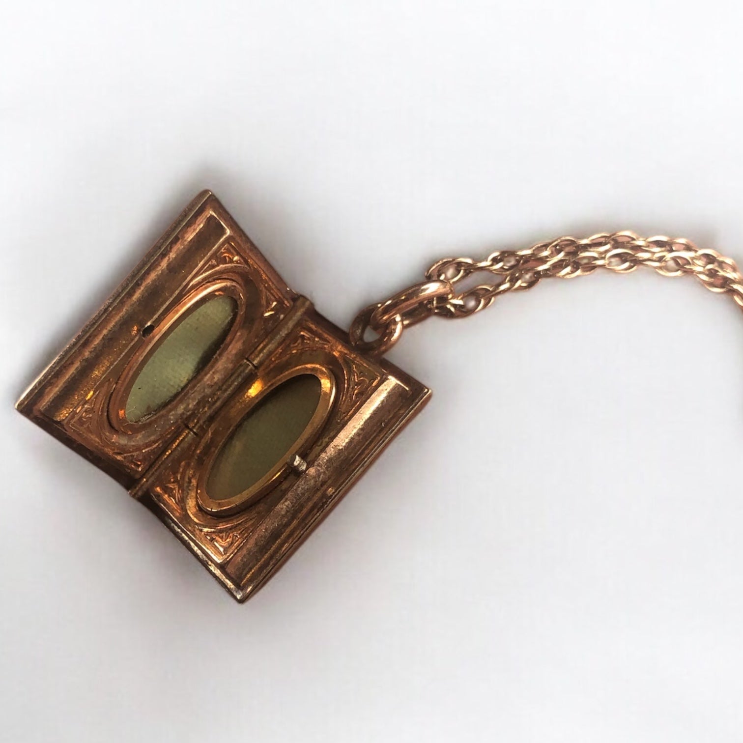 Antique Victorian GF w. 10kt Hand Engraved Book Locket