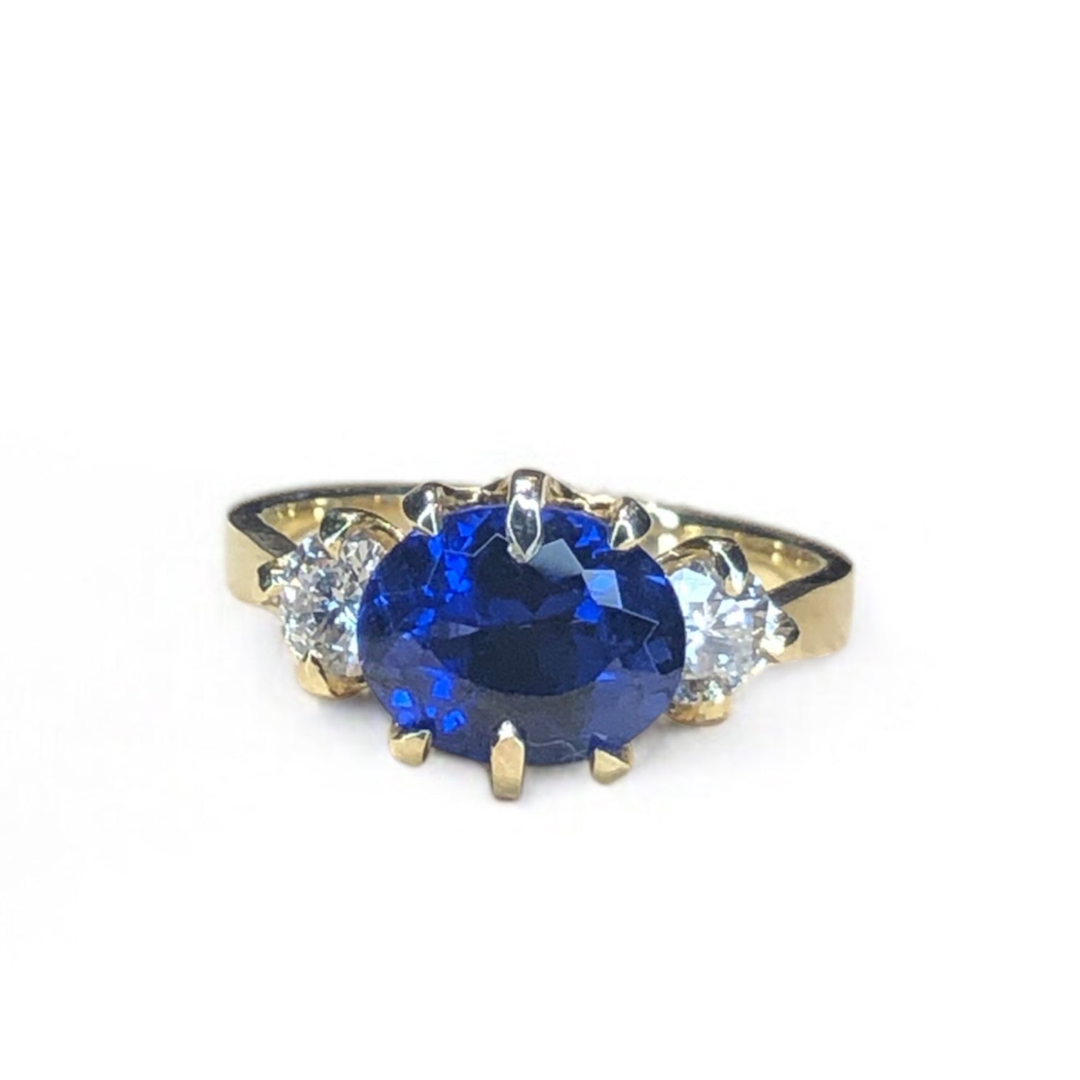 14k Yellow Gold East West Oval Sapphire Trio