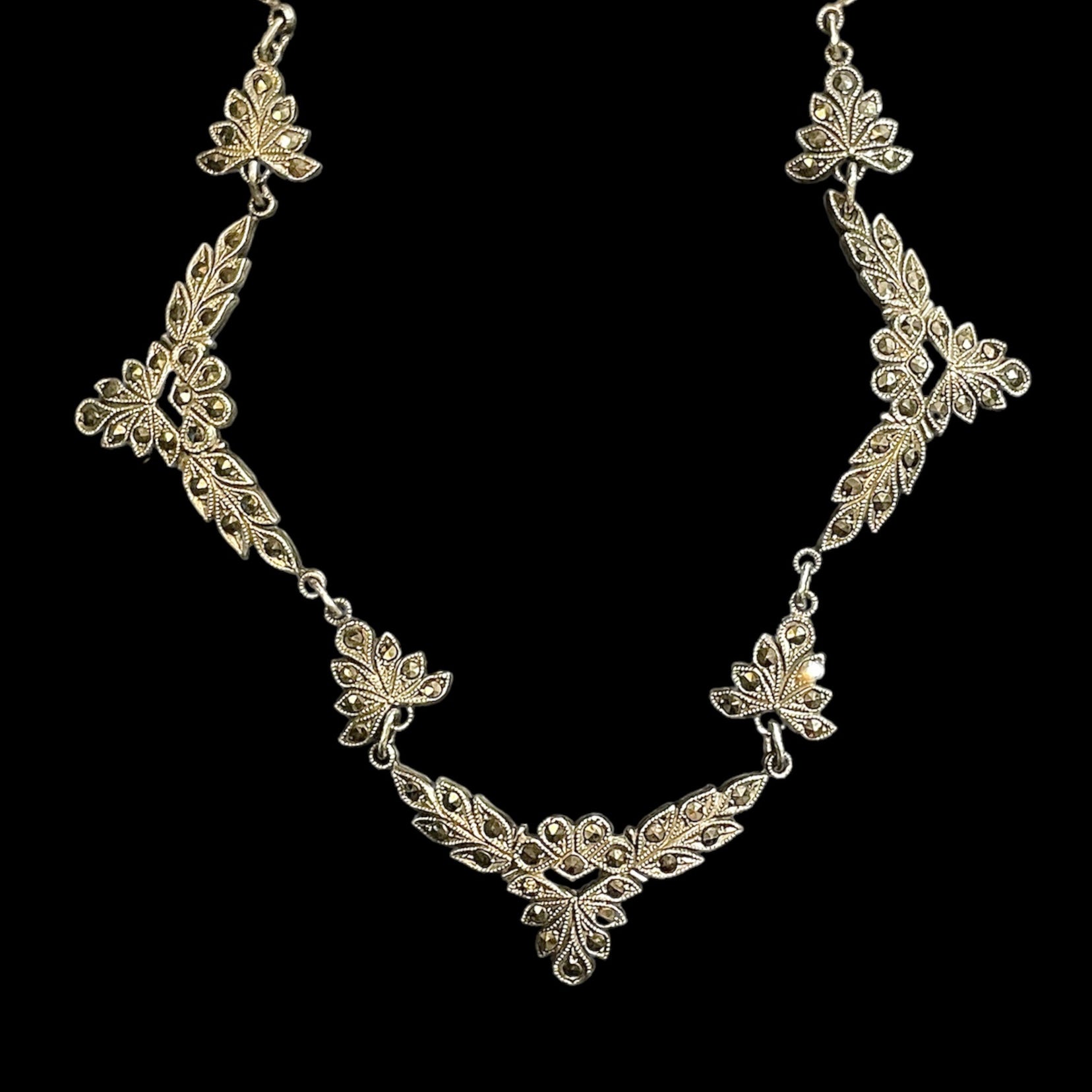 Amazon.com: Crystal Rhinestone Statement Necklace, Vintage Chunky Chain  Choker Collar Bib Statement Necklace Fashion Costume Jewelry Necklaces for  Women : Clothing, Shoes & Jewelry