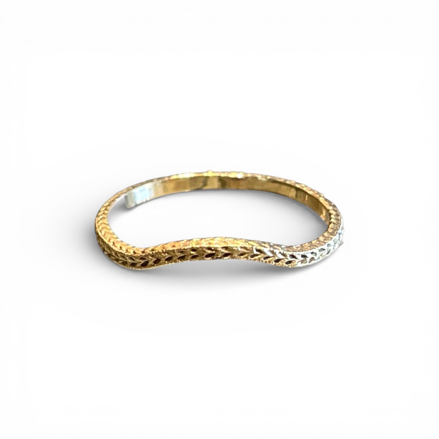 The Wheat Contour Ring