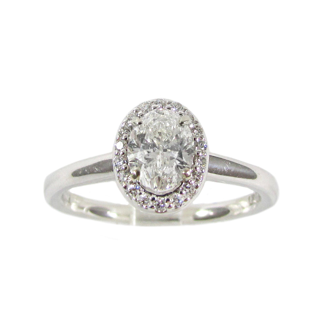 The Halo Engagement Ring w. Oval Diamond