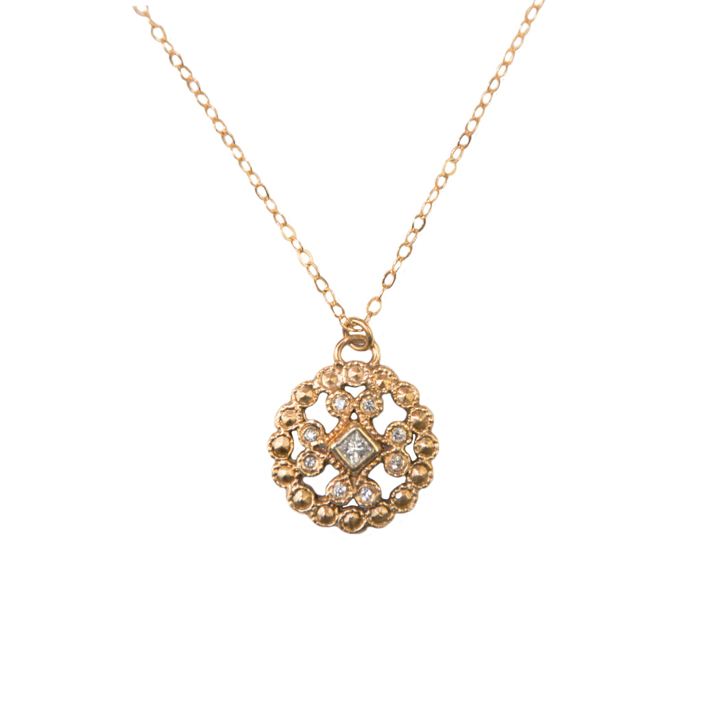 Lace Cast Necklace w. Diamonds